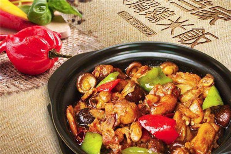 黄焖鸡米饭加盟:美食潮流与创业机遇并驾齐驱